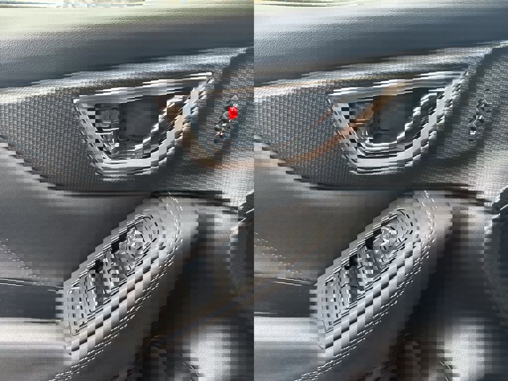 Used 2022 Subaru Forester Touring image 19