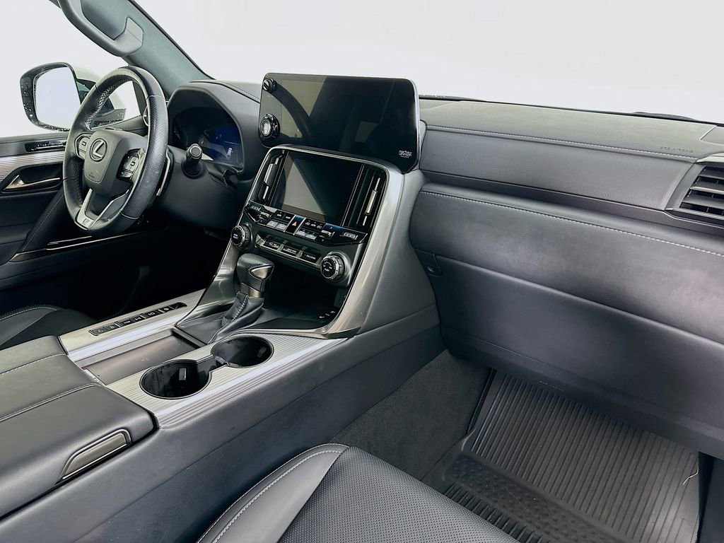 Used 2024 Lexus LX 600 F Sport image 37