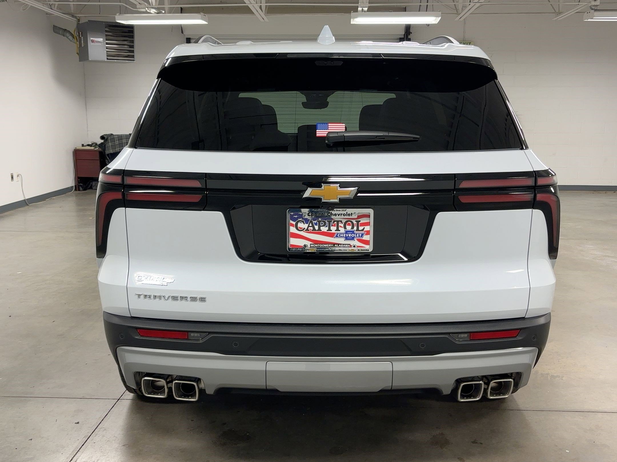 New 2026 Chevrolet Traverse LT w/ Sun and Wheel Package image 8