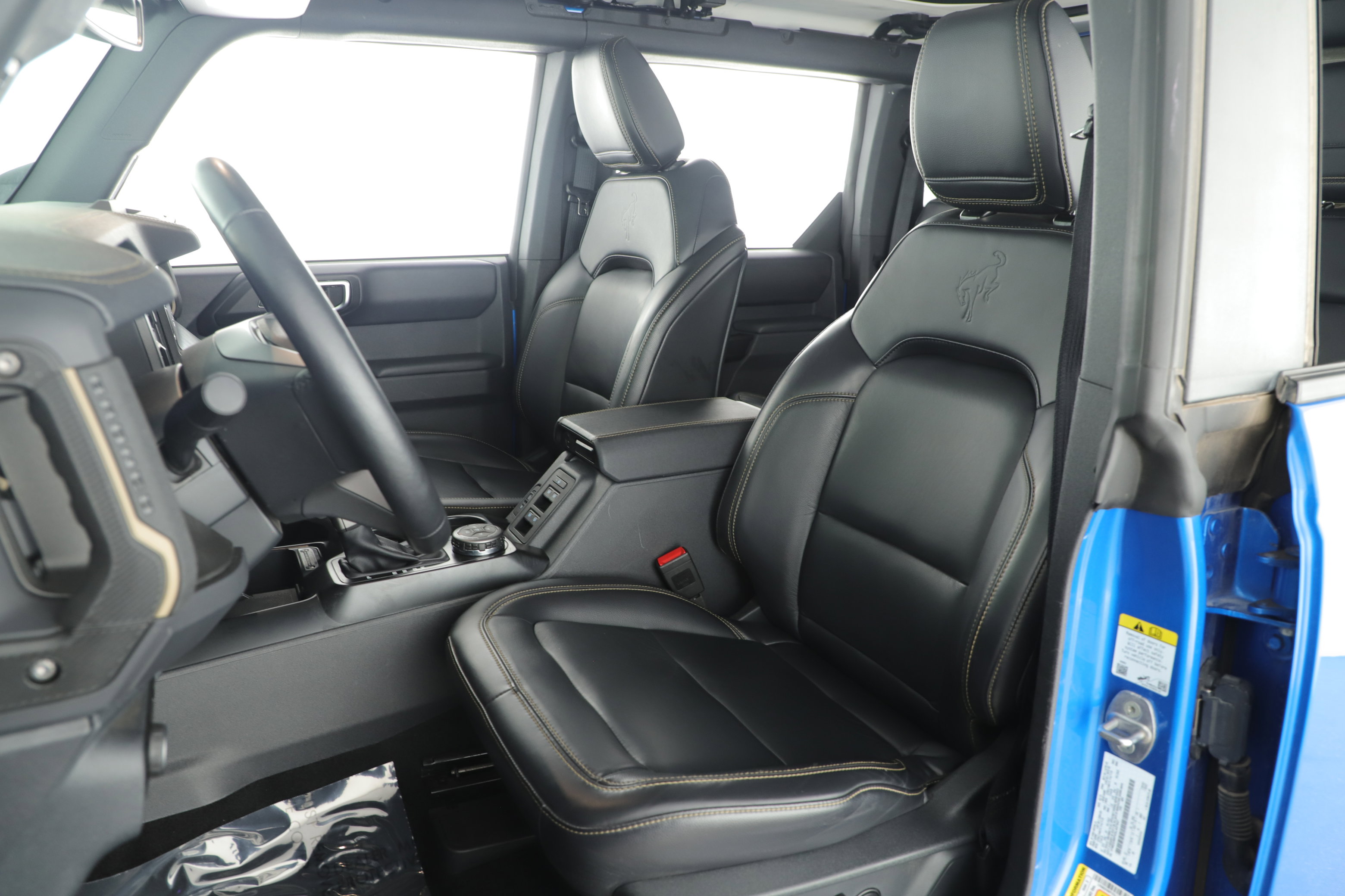 Used 2025 Ford Bronco Badlands image 10