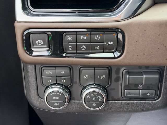 New 2026 GMC Yukon XL Denali Ultimate AWD/4WD image 22