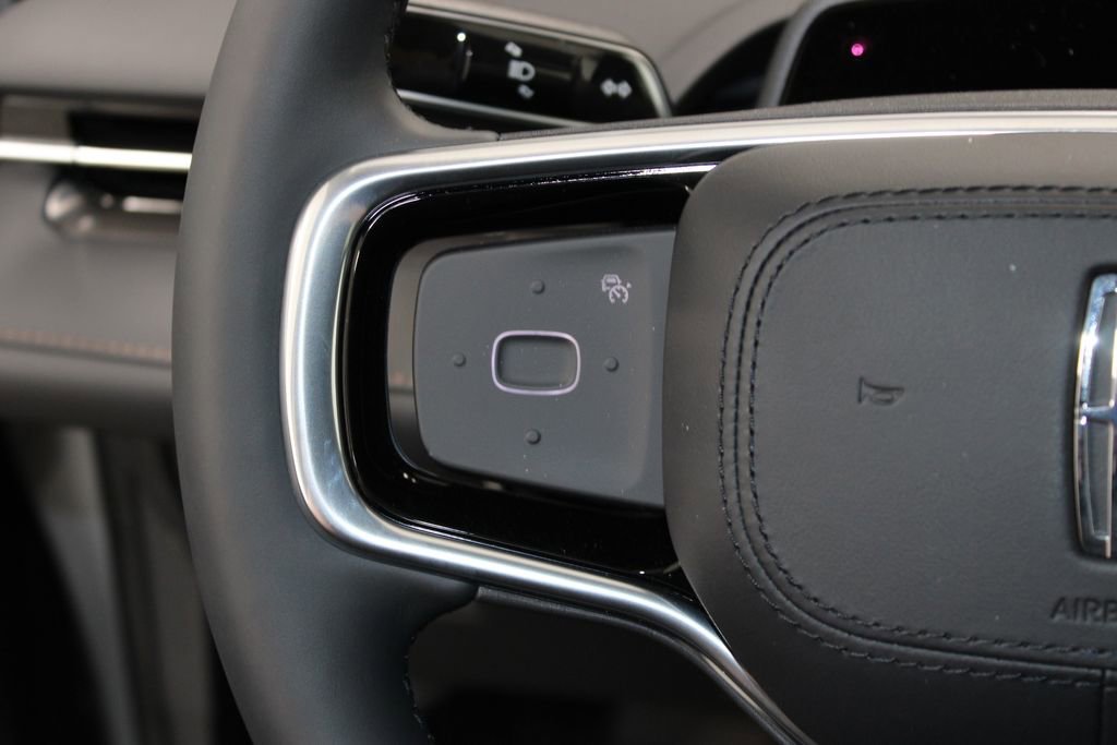 New 2026 Lincoln Nautilus Premier AWD/4WD image 35