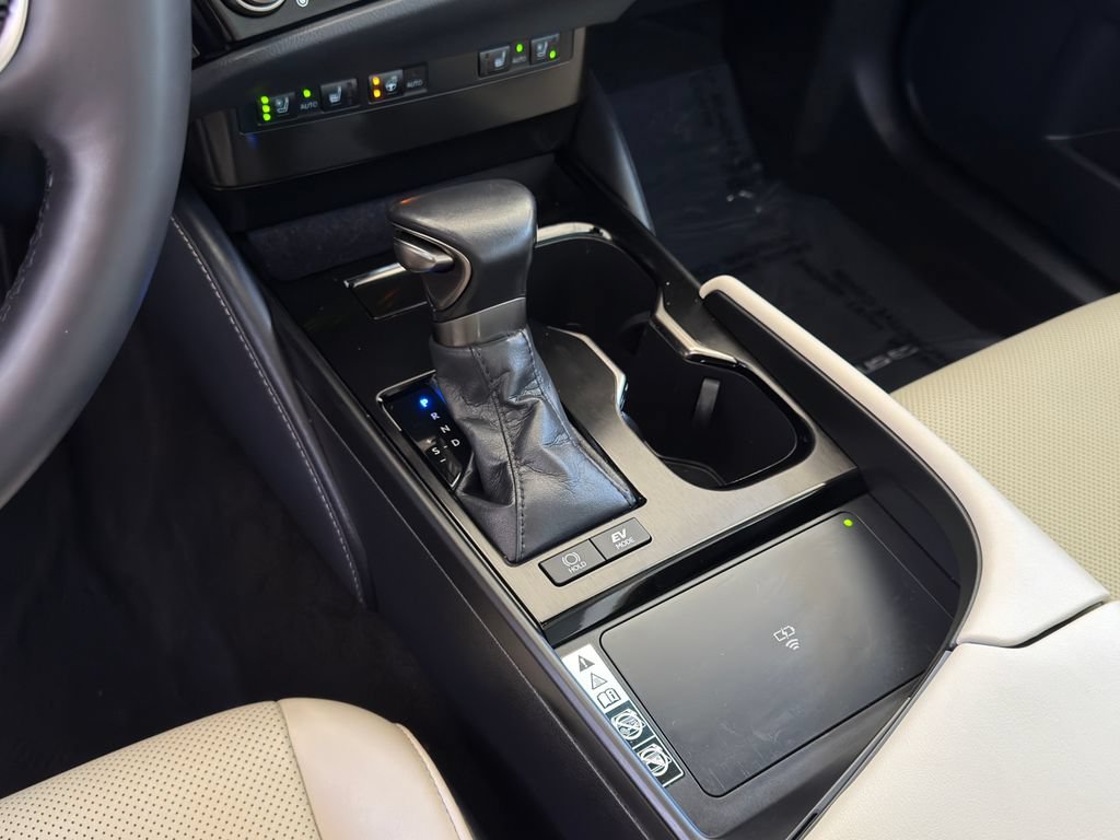 Certified 2023 Lexus ES 300h w/ Premium Package FWD image 23