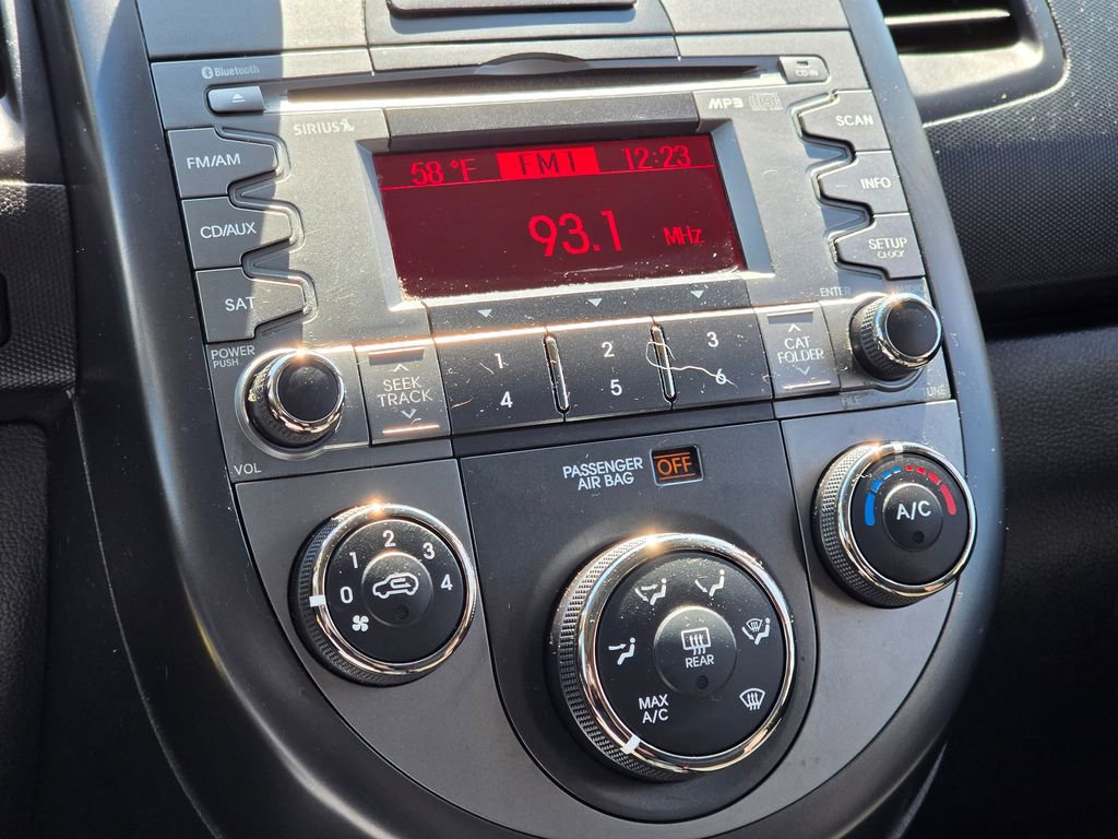 Used 2011 Kia Soul + w/ Audio Pkg FWD image 20