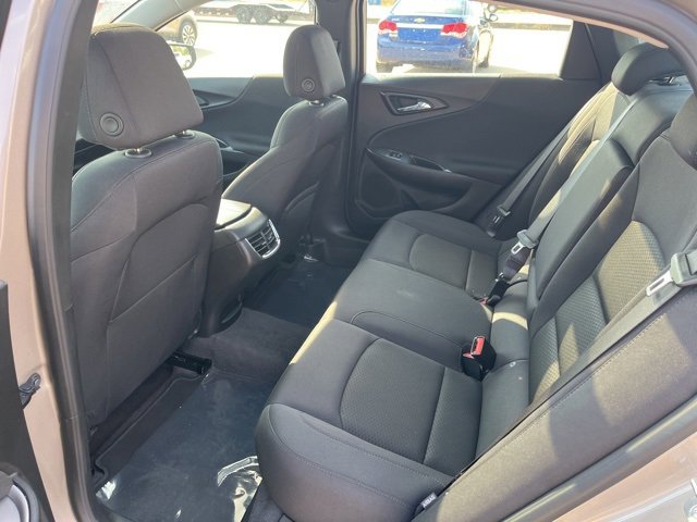 Used 2024 Chevrolet Malibu LT image 38