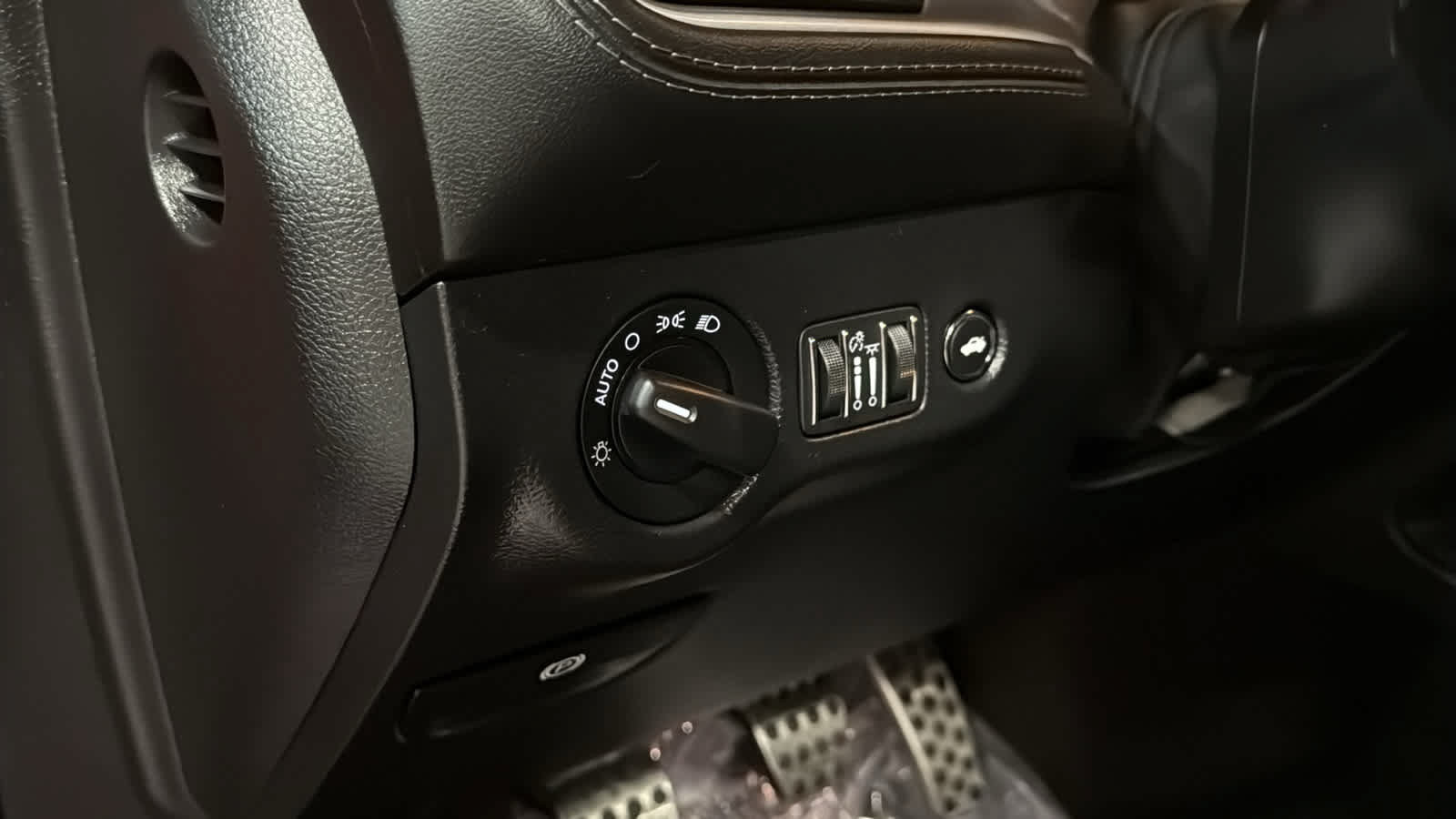 Used 2022 Dodge Challenger R/T Scat Pack RWD image 20