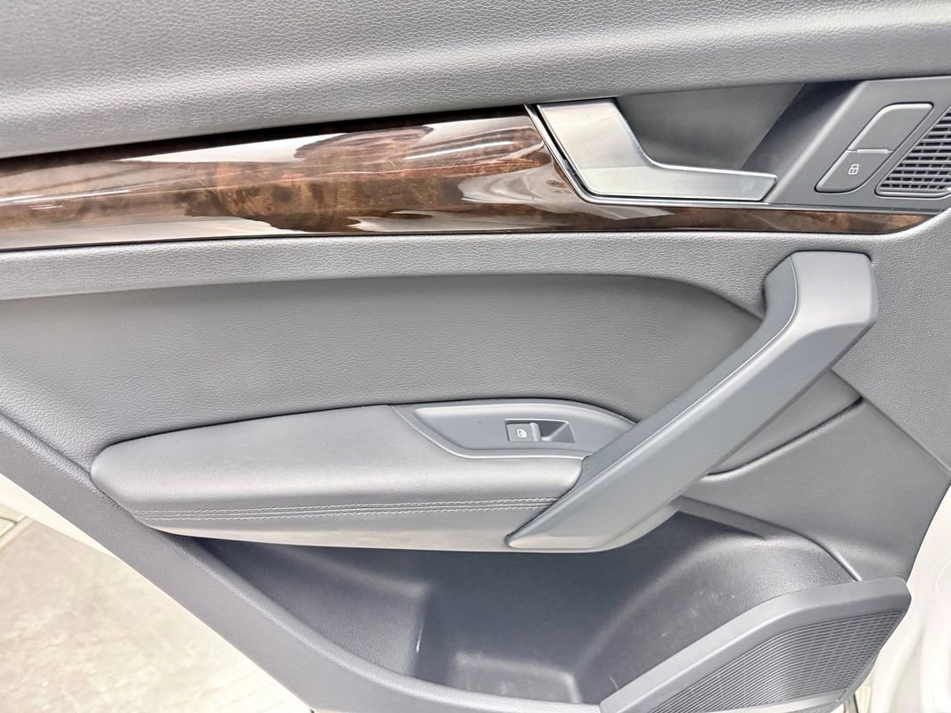 Used 2019 Audi Q5 2.0T Premium Plus AWD/4WD image 16