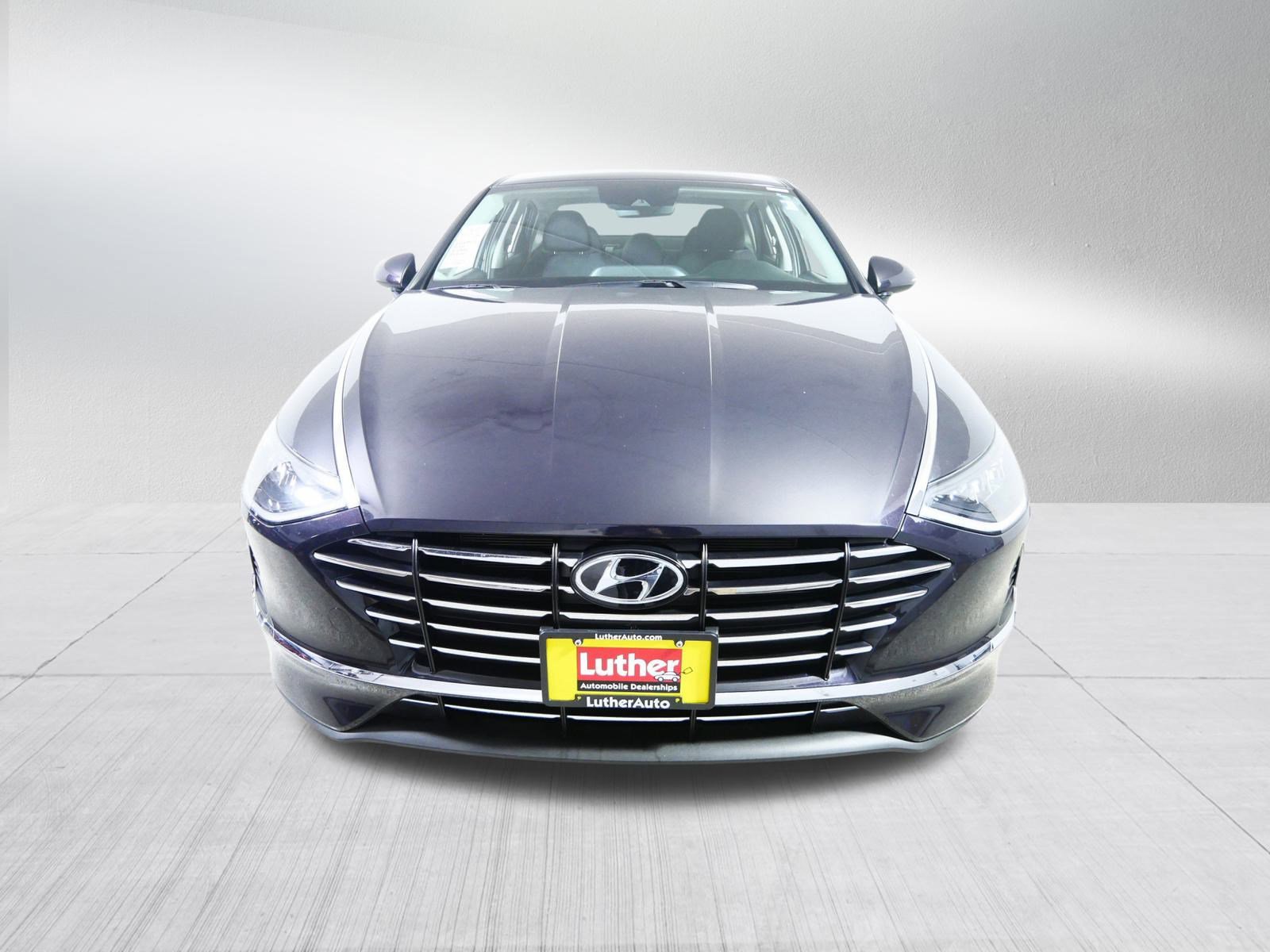 Used 2023 Hyundai Sonata SE image 2