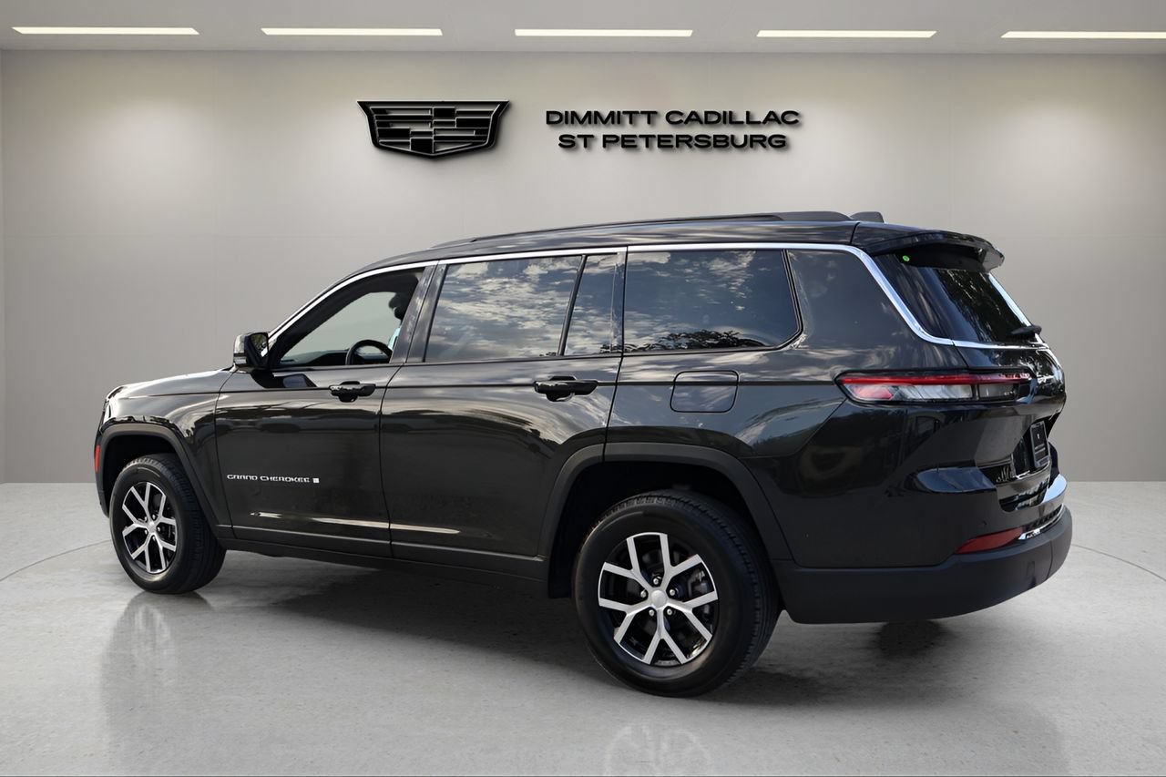 Used 2024 Jeep Grand Cherokee L Limited w/ Trailer Tow Package RWD image 3