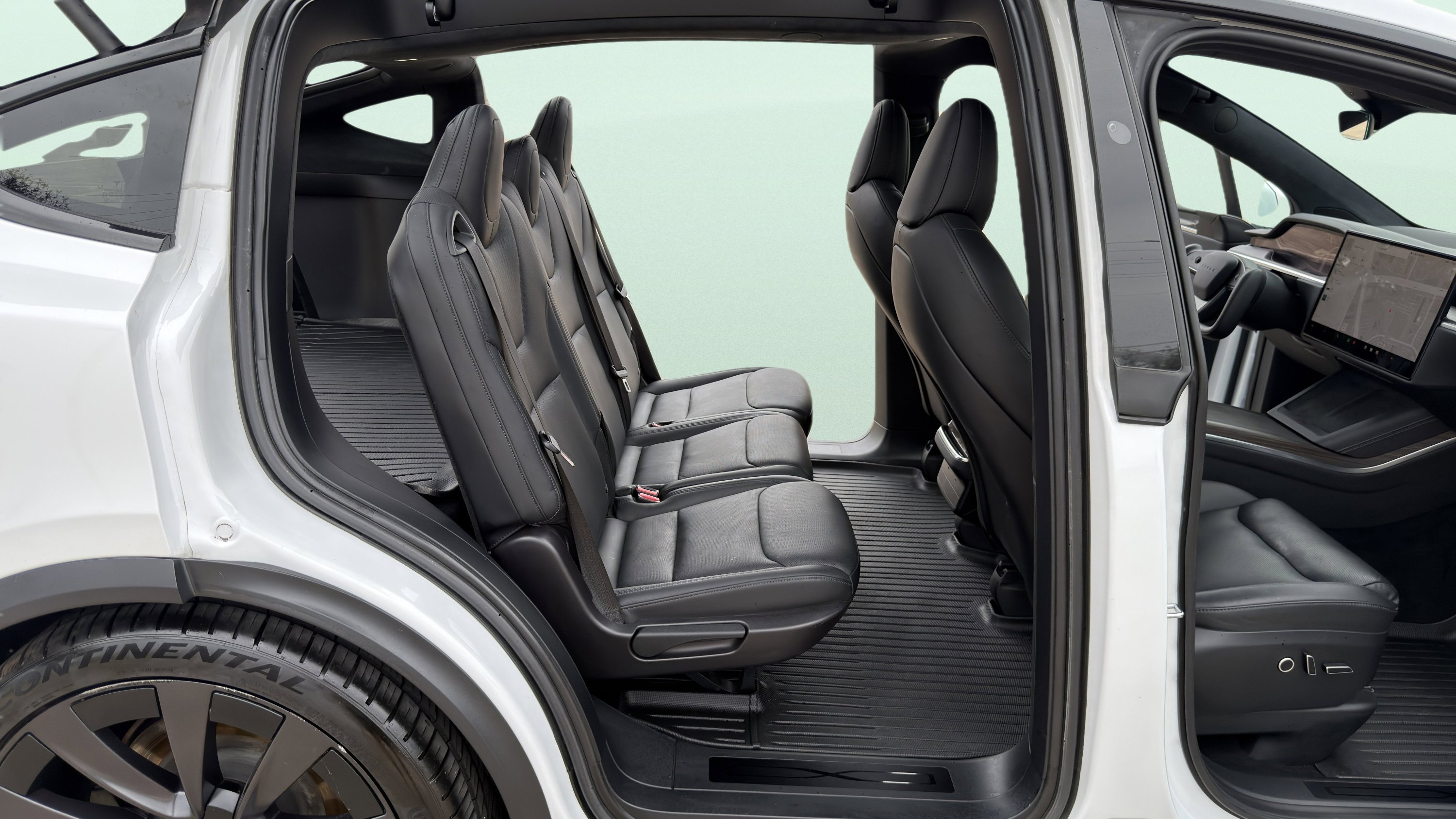 Used 2023 Tesla Model X image 53