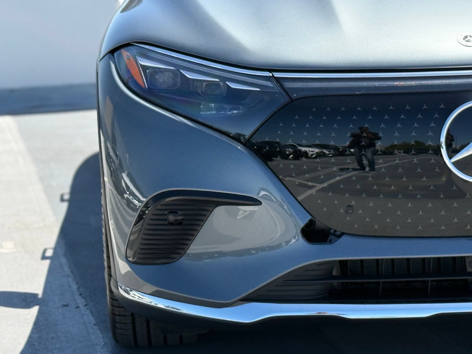 New 2026 Mercedes-Benz EQS 400 4MATIC SUV image 7