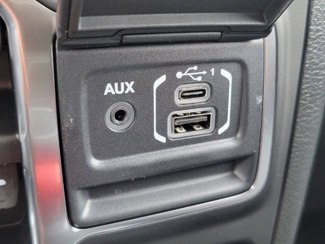 Used 2023 Jeep Wrangler Unlimited Rubicon w/ Dual Top Group image 9