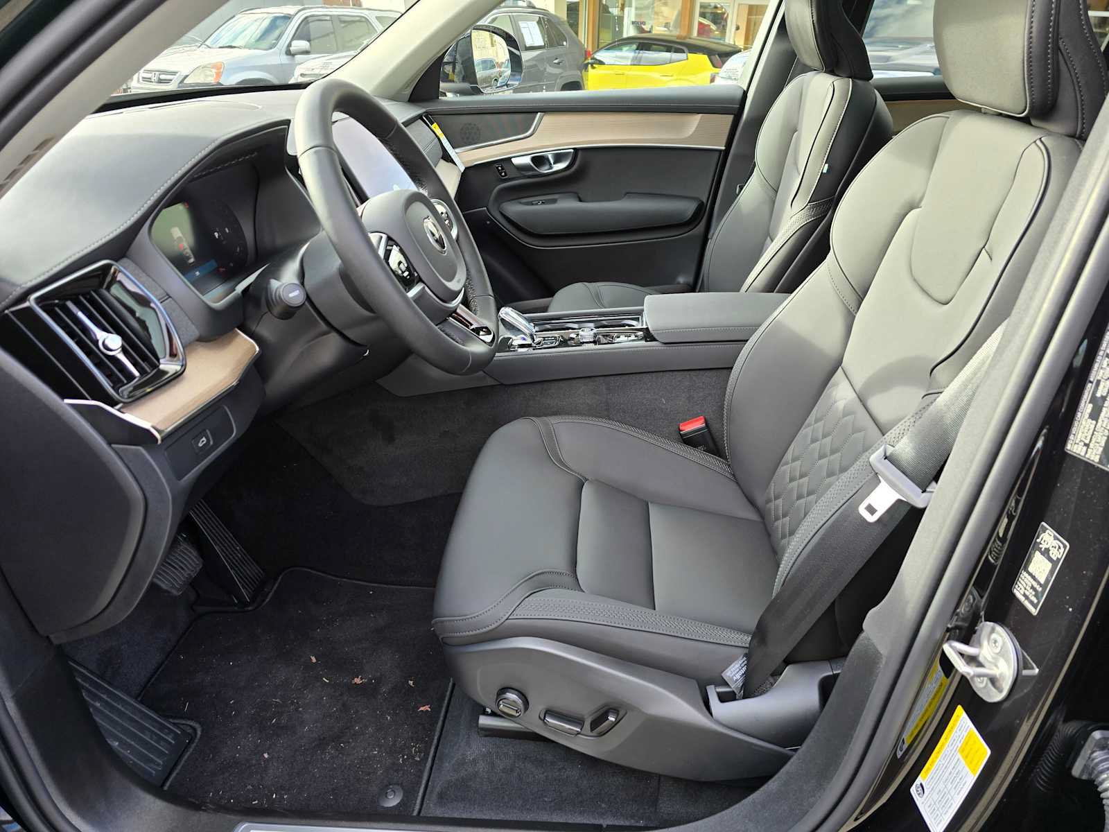 New 2026 Volvo XC90 B5 Core AWD/4WD image 23