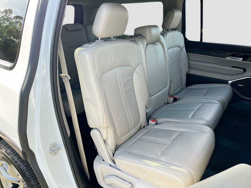 Used 2022 Jeep Wagoneer Series II image 29
