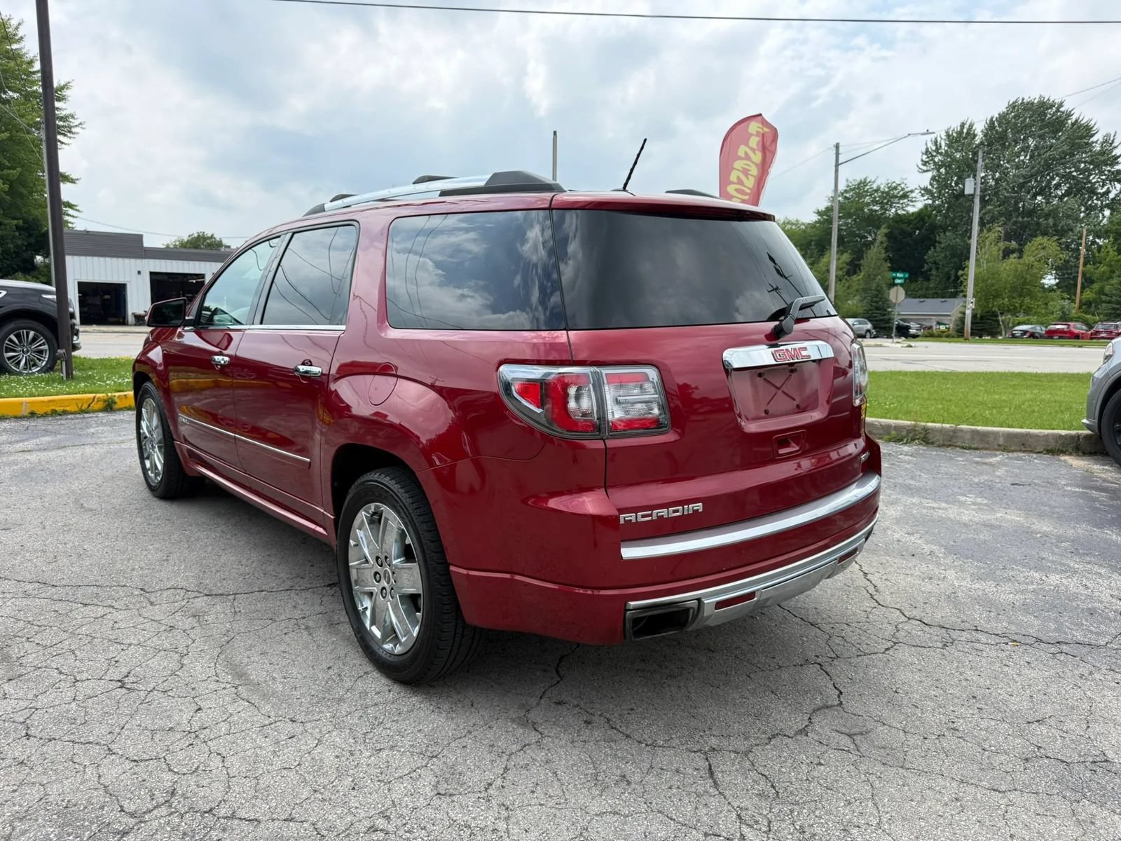 Used 2013 GMC Acadia Denali AWD/4WD image 3