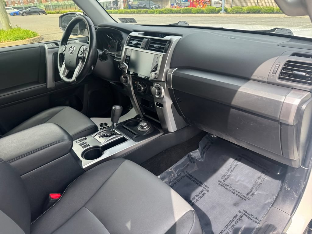 Used 2023 Toyota 4Runner SR5 Premium w/ Moonroof Package AWD/4WD image 16