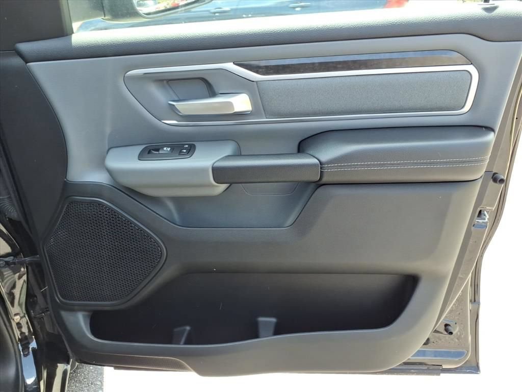 Used 2023 RAM 1500 Big Horn AWD/4WD image 25