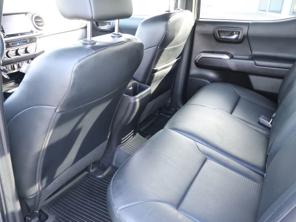 Used 2023 Toyota Tacoma Limited AWD/4WD image 17