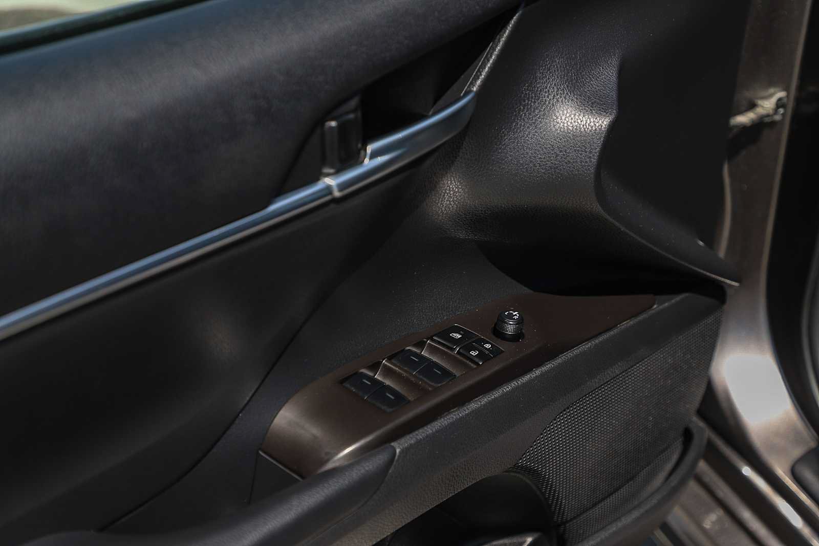 Used 2024 Toyota Camry SE w/ Audio Upgrade Package FWD image 20