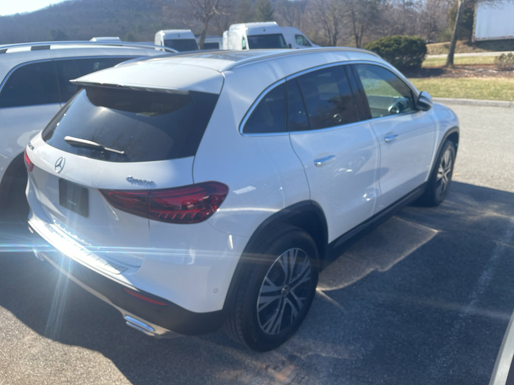 Certified 2025 Mercedes-Benz GLA 250 4MATIC image 9