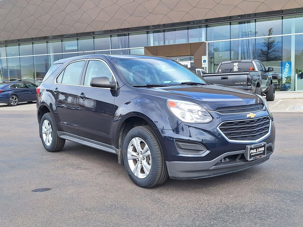Used 2017 Chevrolet Equinox LS image 1