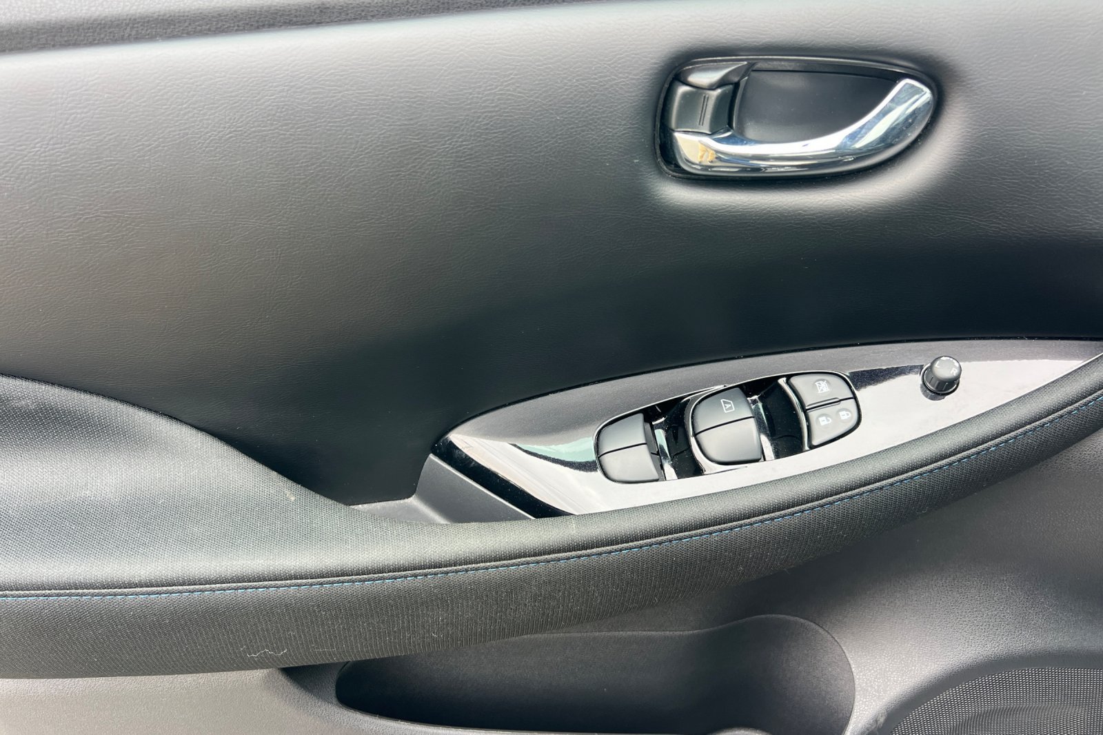 Certified 2024 Nissan Leaf SV Plus FWD image 11