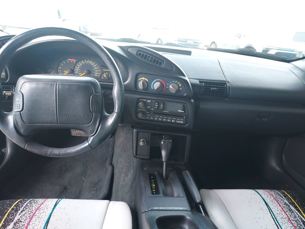 Used 1993 Chevrolet Camaro Z28 RWD image 15