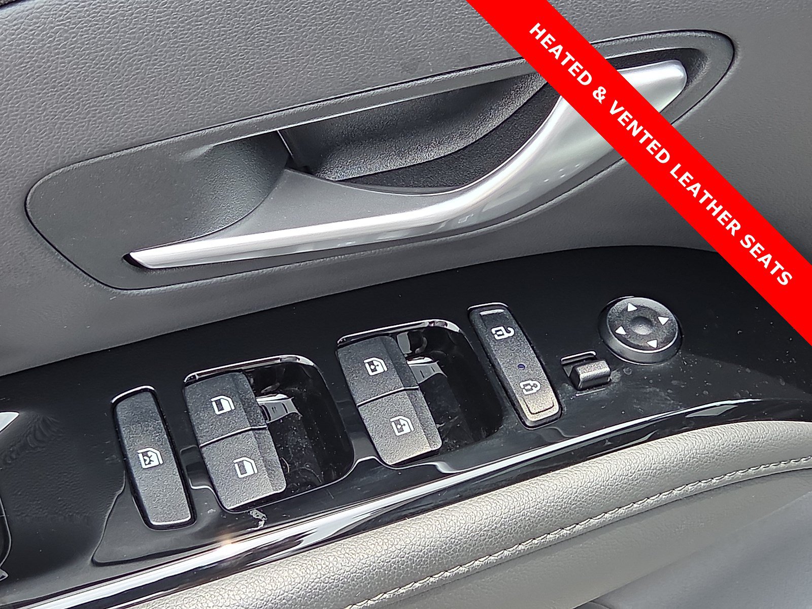 Used 2024 Hyundai Santa Cruz Limited AWD/4WD image 13