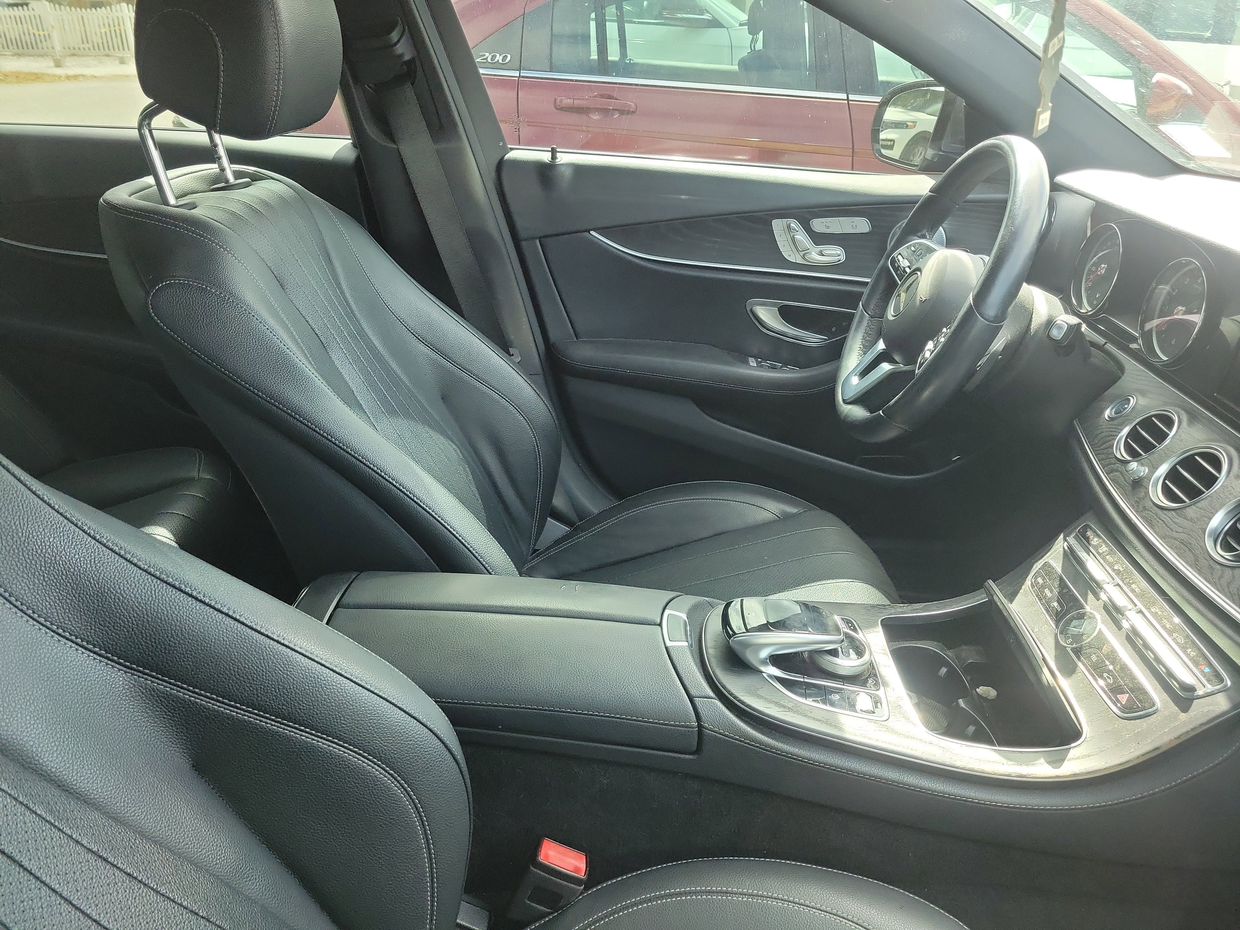 Used 2019 Mercedes-Benz E 300 image 9