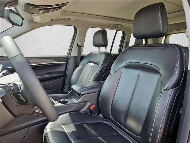 Used 2023 Jeep Grand Cherokee Limited image 17