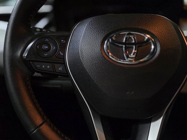 Used 2022 Toyota Corolla SE FWD image 18