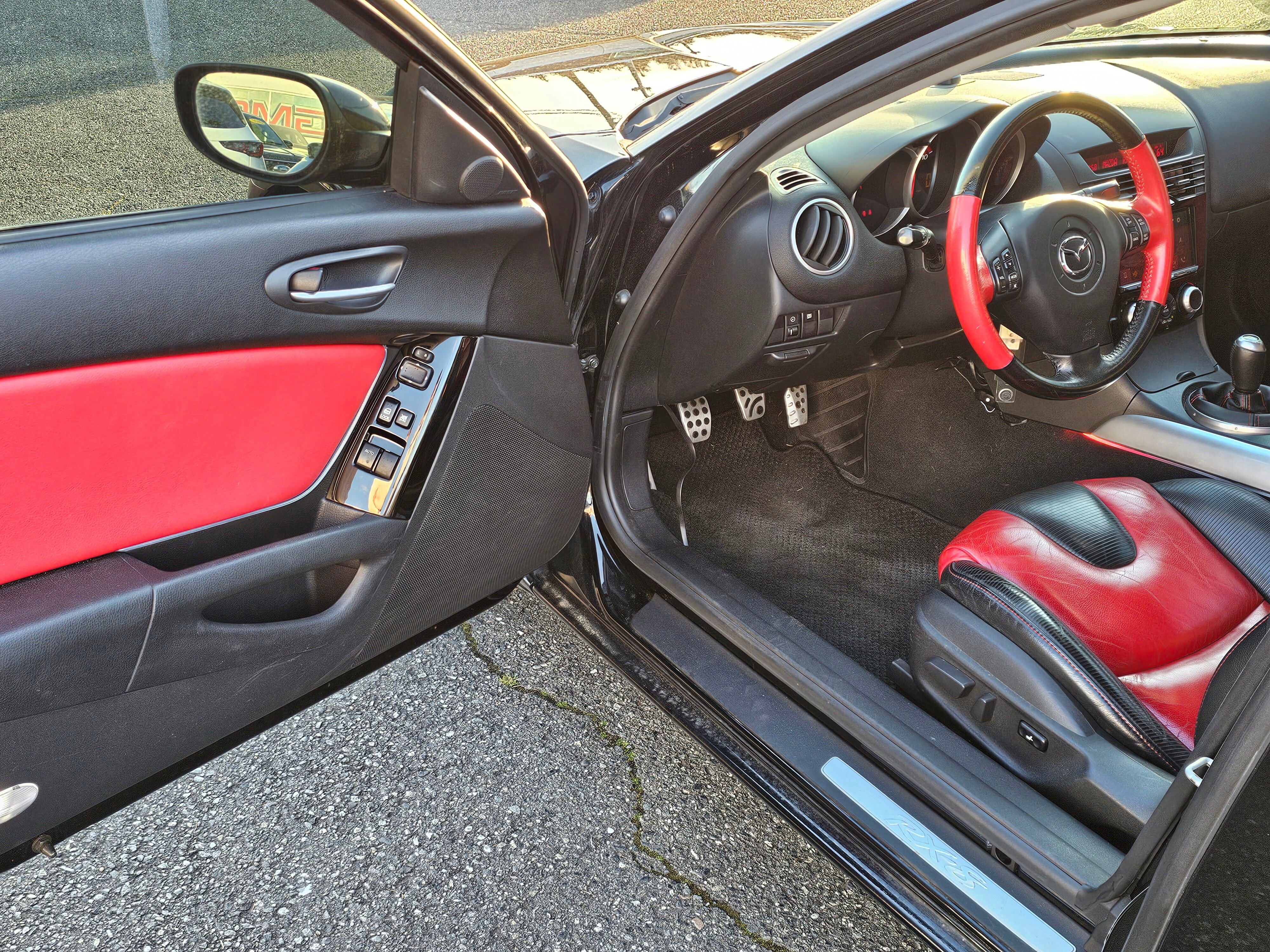 Used 2004 MAZDA RX-8 w/ MT Grand Touring Pkg image 20