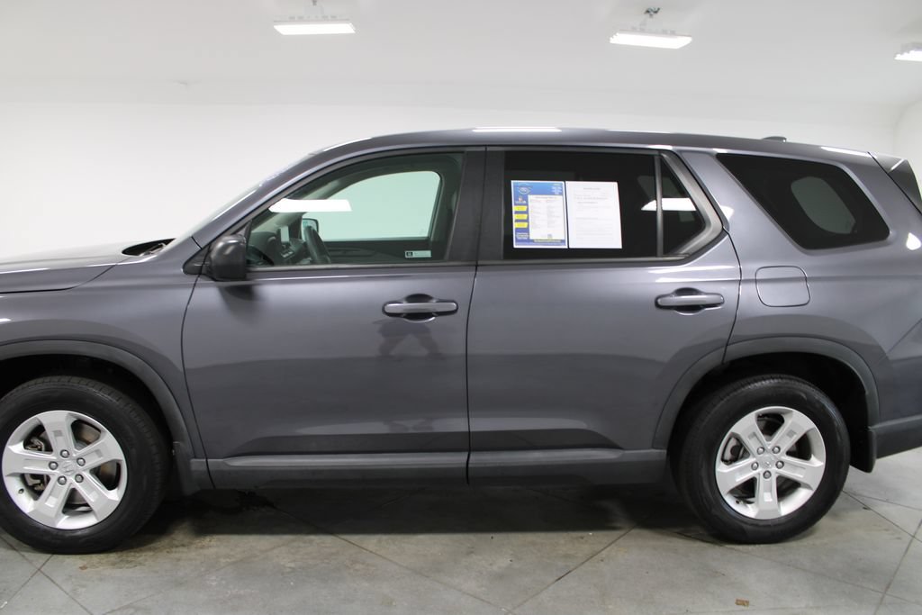 Used 2023 Honda Pilot LX image 6