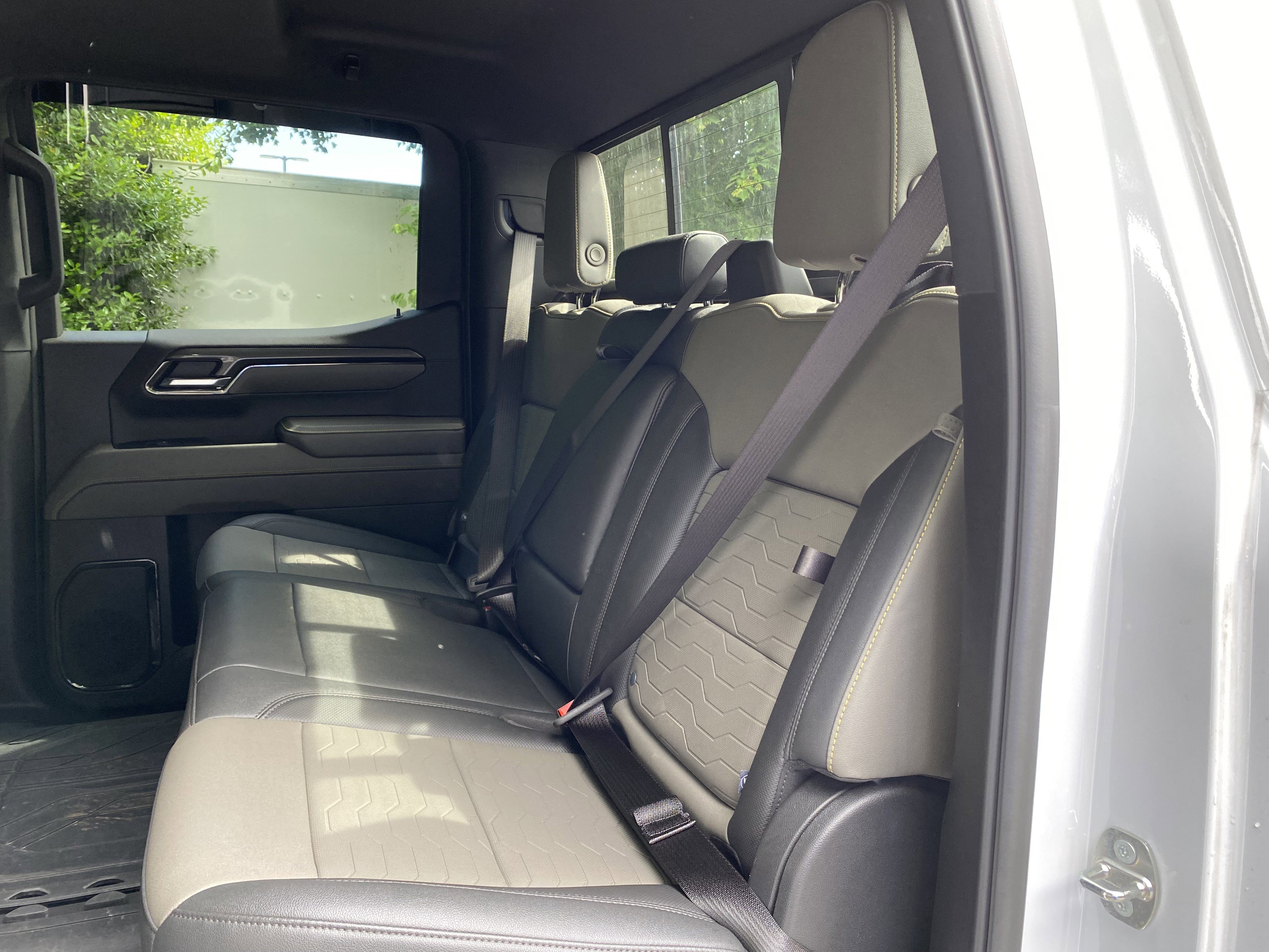 Used 2024 Chevrolet Silverado 1500 ZR2 w/ Technology Package AWD/4WD image 41