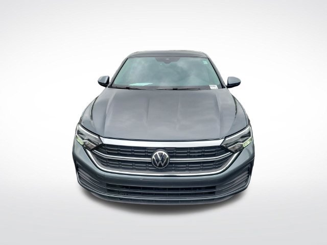 Used 2024 Volkswagen Jetta SE w/ Panoramic Sunroof Package FWD image 17