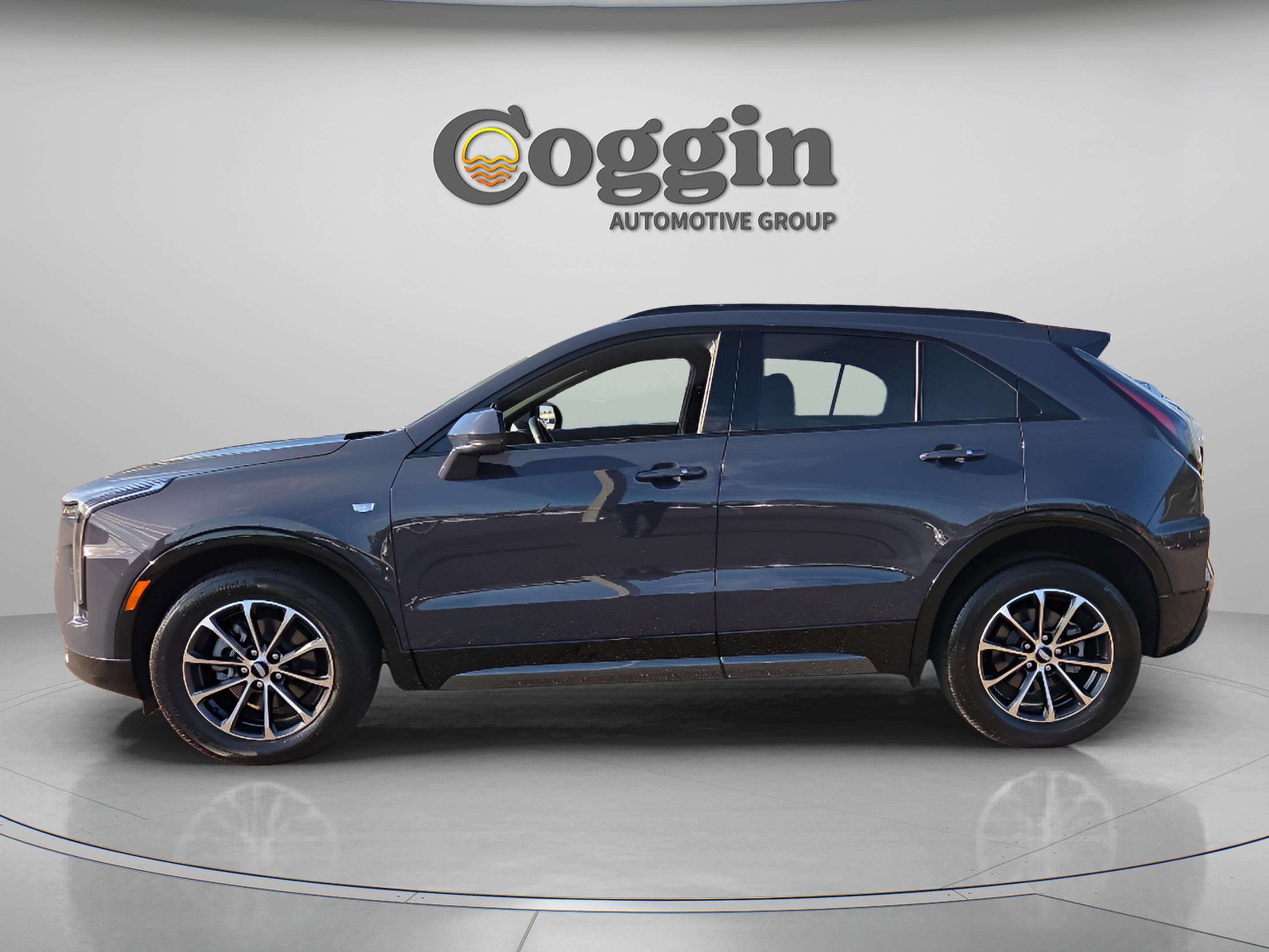 Used 2024 Cadillac XT4 Sport w/ Cold Weather Package image 2