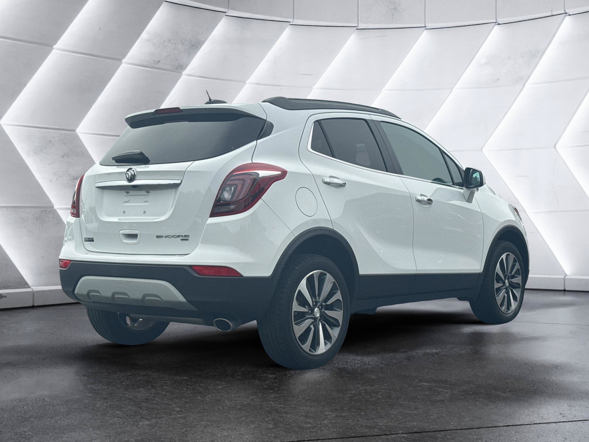 Used 2022 Buick Encore Preferred w/ Safety Package AWD/4WD image 5