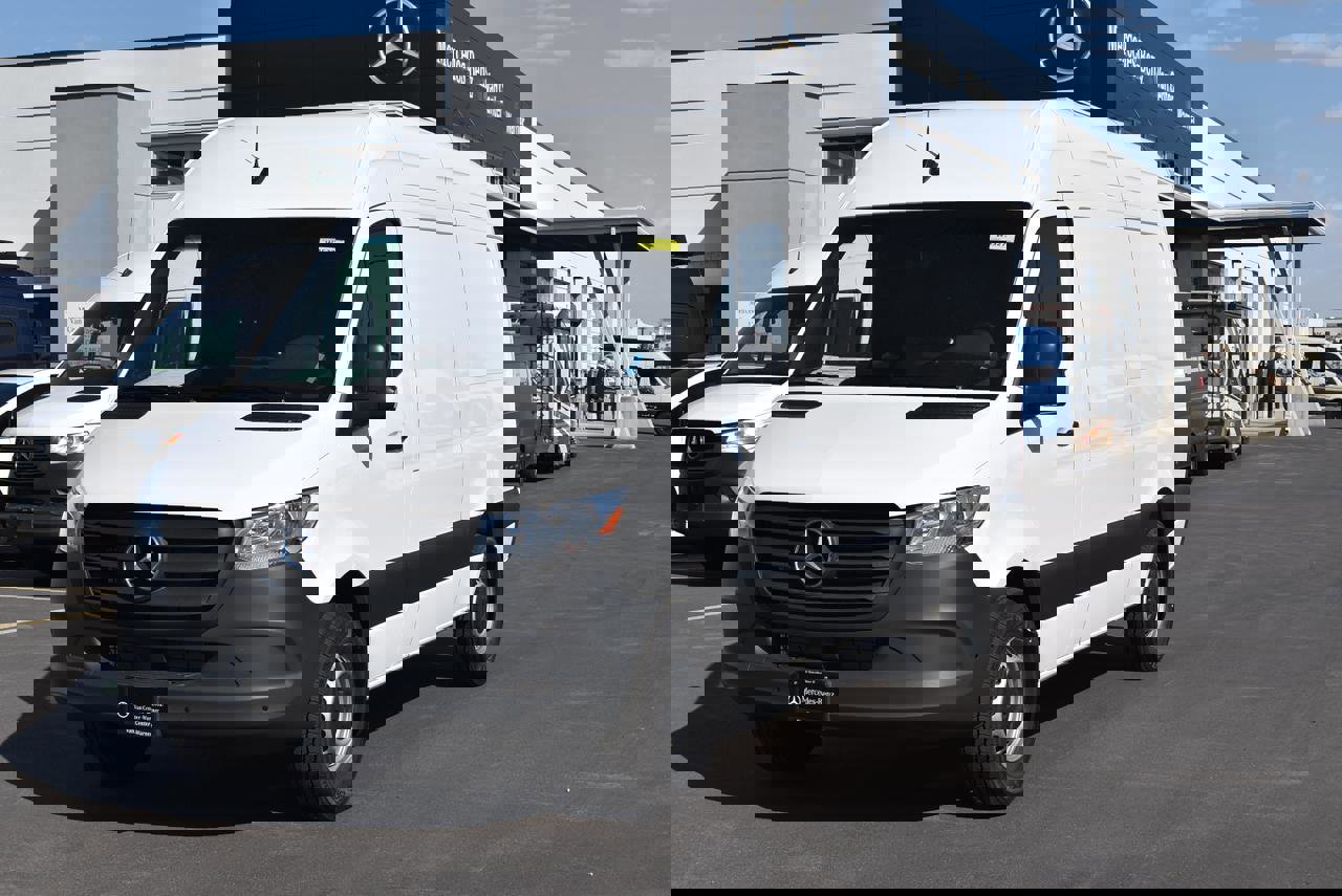 New 2025 Mercedes-Benz Sprinter 2500 image 1