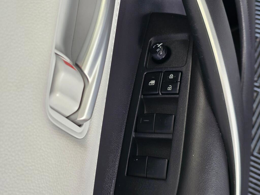 Certified 2020 Toyota Corolla SE FWD image 20