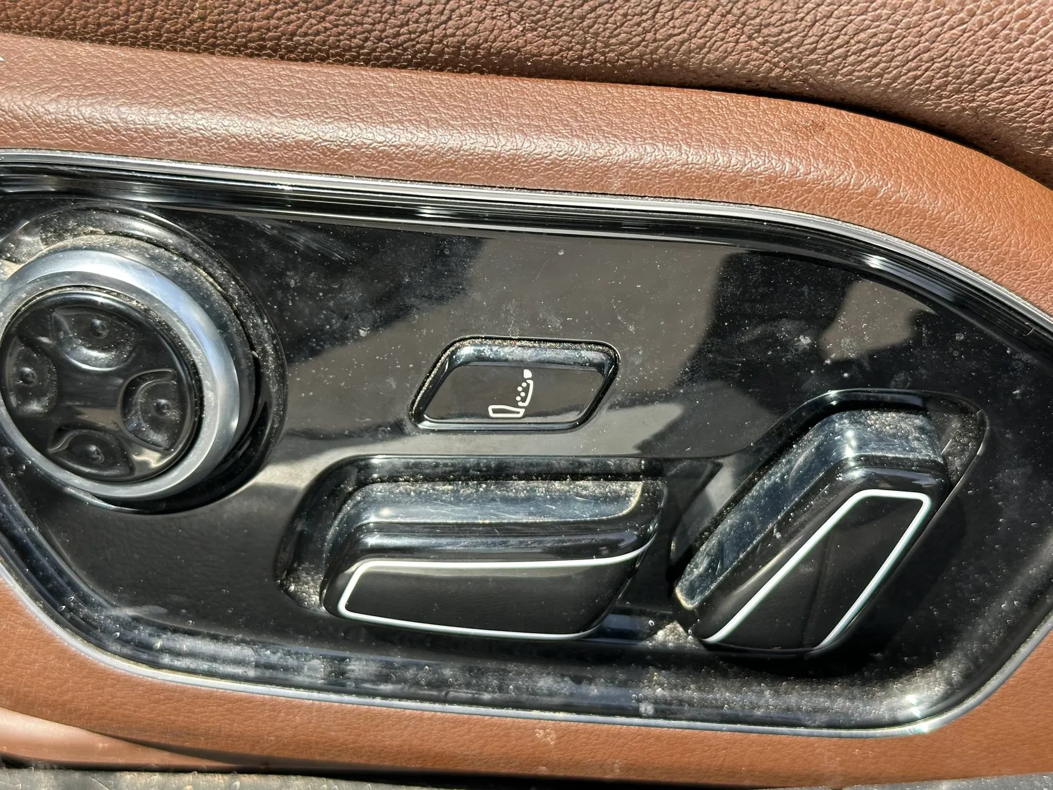 Used 2013 Audi A8 L 3.0T AWD/4WD image 28