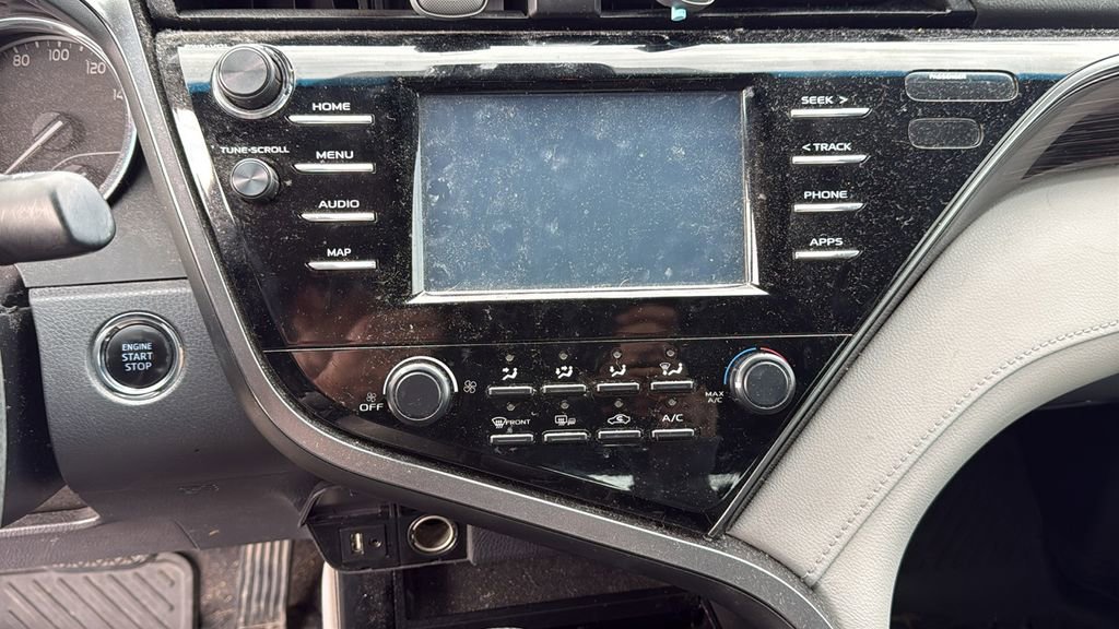 Used 2019 Toyota Camry LE w/ Convenience Package FWD image 9