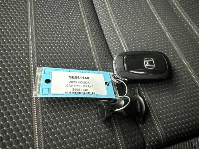 Used 2025 Honda CR-V Sport image 34