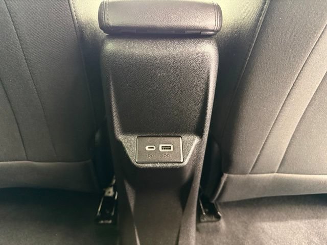 Used 2023 Chevrolet Bolt EUV LT FWD image 26