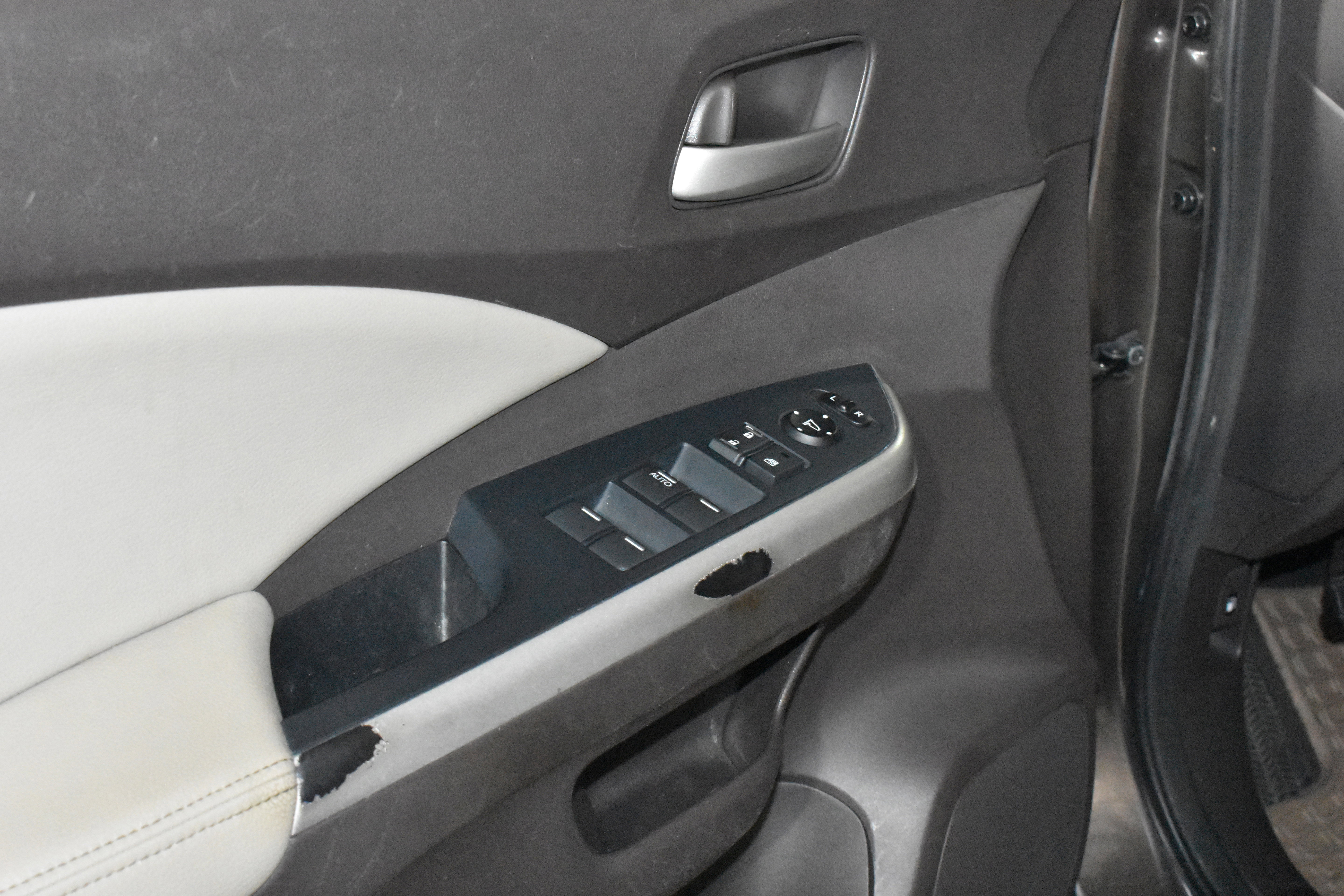 Used 2014 Honda CR-V EX-L image 23