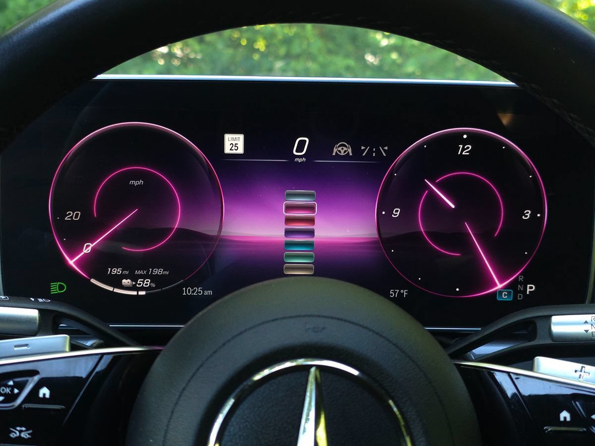 Used 2022 Mercedes-Benz EQS 450+ Sedan image 41