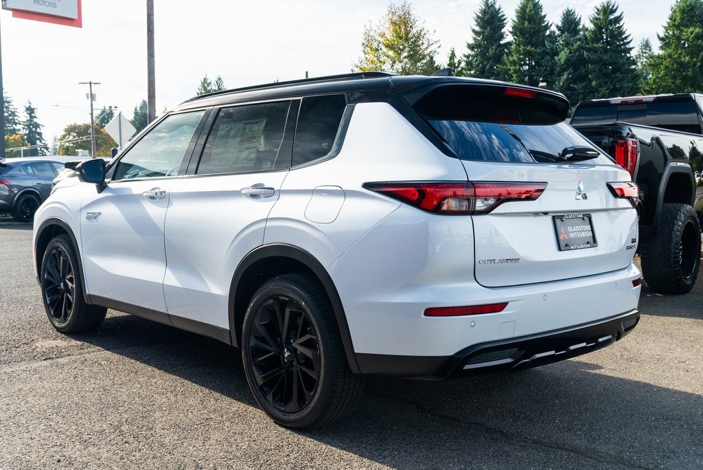 New 2025 Mitsubishi Outlander SEL Black Edition image 4