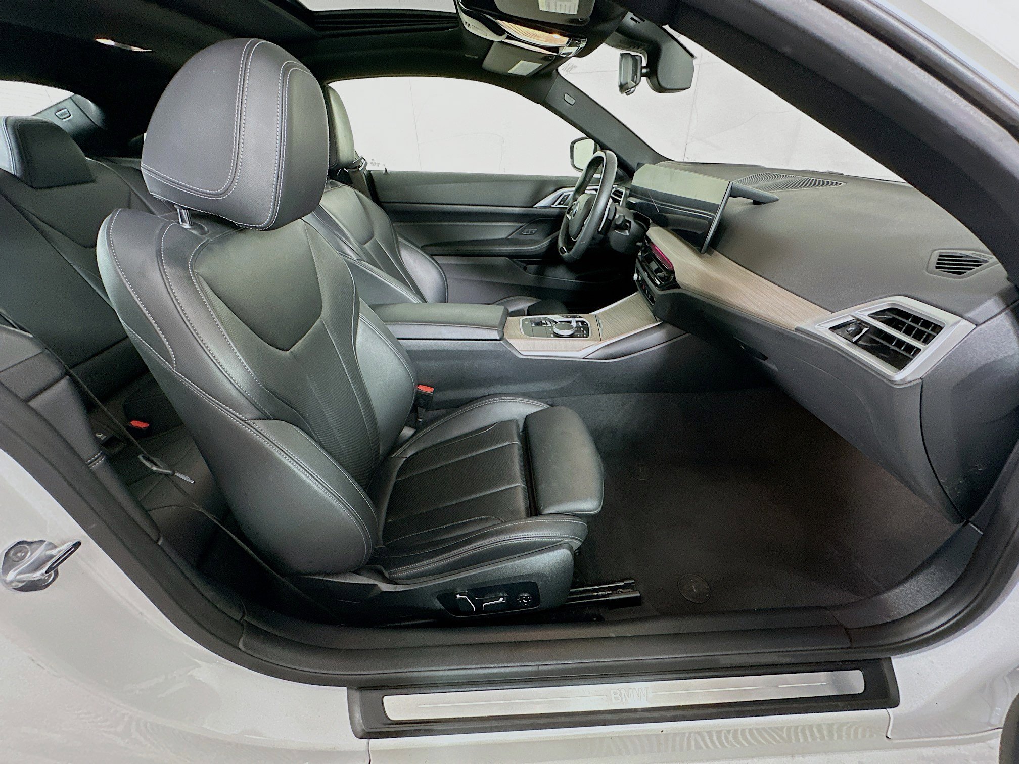 Used 2025 BMW 430i Coupe image 31