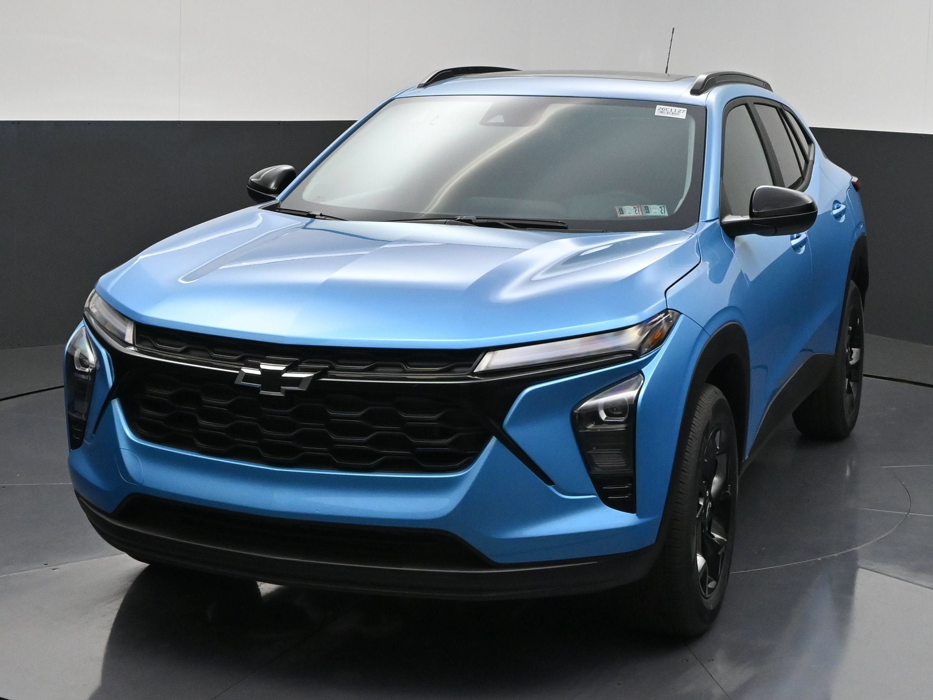 New 2026 Chevrolet Trax LT w/ Sunroof Package FWD image 4