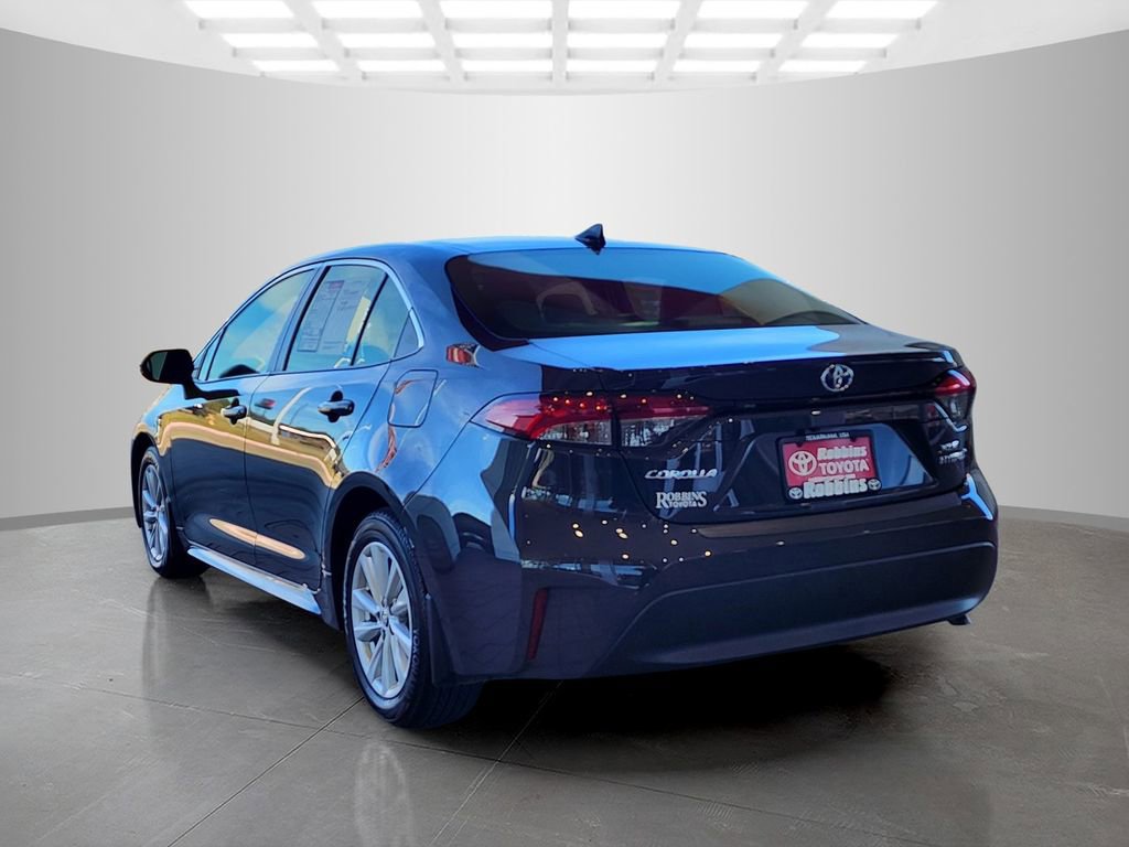 Used 2024 Toyota Corolla XLE image 7