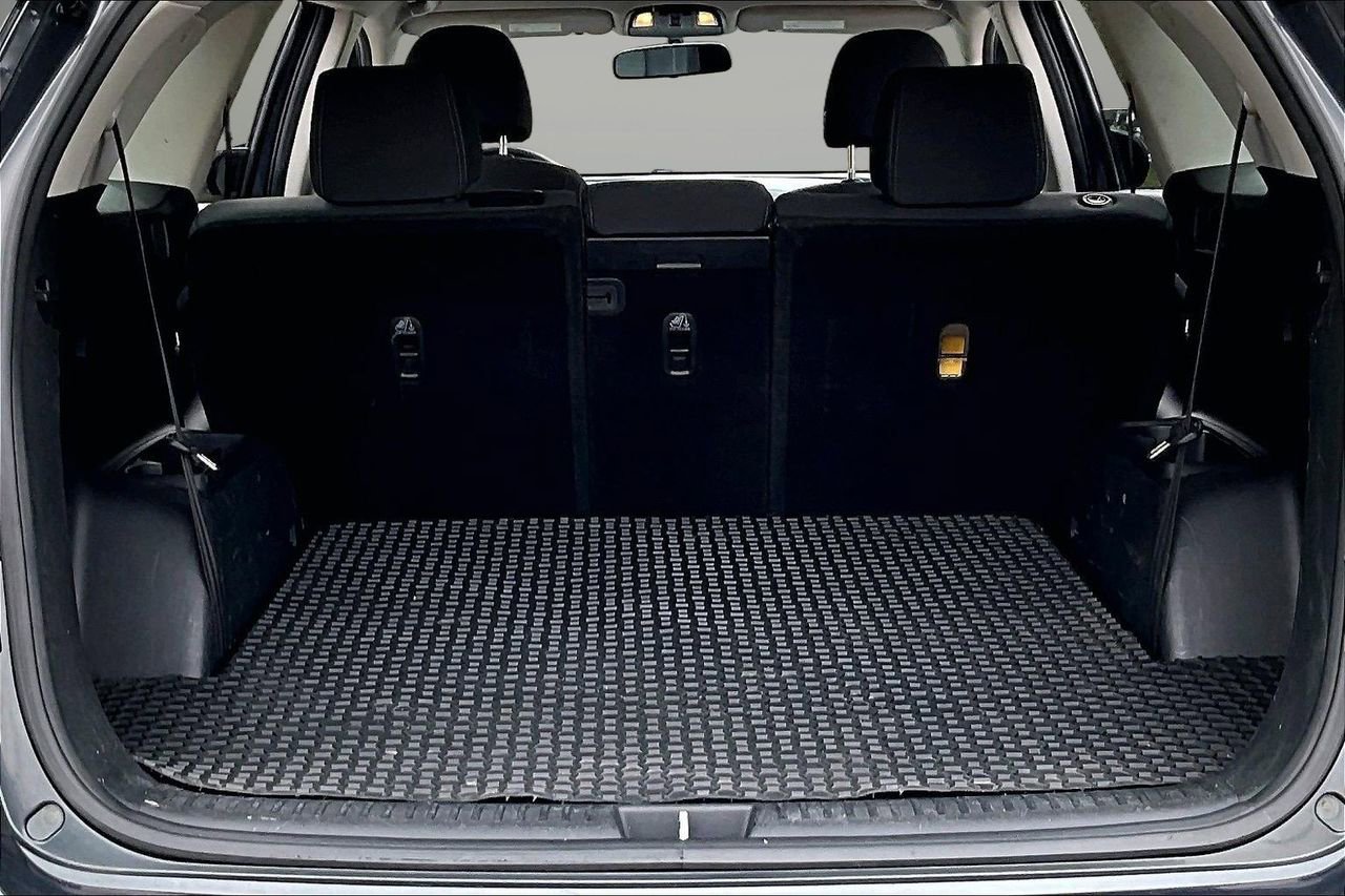 Used 2020 Kia Sorento LX image 24